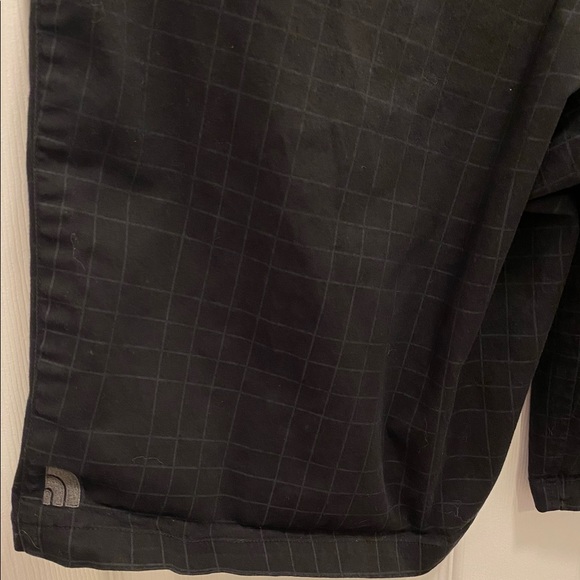 North Face Size 36. These fit on the big side IMO - Picture 7 of 9